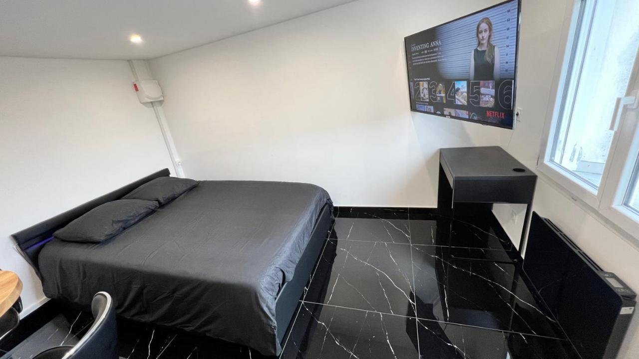 Bella Vita - Studio Tout Equipe - Tv Netflix - Centre Ville 100M- Gare 50M - Basilique 200M Lisieux Ngoại thất bức ảnh